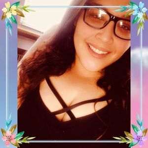 Meet your Posher, Crystal